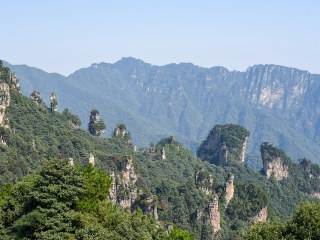 張家界天門山玻璃棧道最適合旅游的季節(jié)_張家界天門山玻璃棧道自由行還是跟團好_張家界天門山玻璃棧道旅游報價