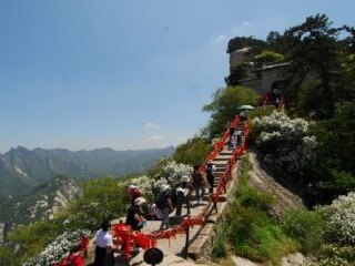 西安華山旅游價格多少跟團(tuán)_西安華山旅游跟團(tuán)需多少錢_西安華山旅游路線