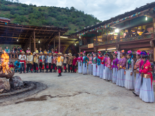 云南瀘沽湖跟團還是自由行_云南瀘沽湖最適合旅游的季節(jié)_云南瀘沽湖旅游組團