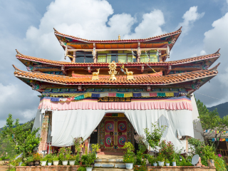 云南瀘沽湖跟團還是自由行_云南瀘沽湖最適合旅游的季節(jié)_云南瀘沽湖旅游組團