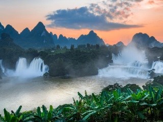 報(bào)團(tuán)去廣西南寧德天大瀑布多少錢_廣西南寧德天大瀑布旅游路線_廣西南寧德天大瀑布旅游跟團(tuán)多少錢