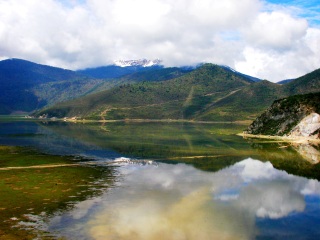 云南香格里拉旅游需要多少錢_云南香格里拉九月旅游_云南香格里拉八月份旅游