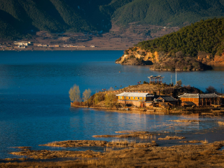 云南瀘沽湖游組團(tuán)_2021年云南瀘沽湖旅游團(tuán)報(bào)價(jià)_跟團(tuán)云南瀘沽湖游價(jià)格