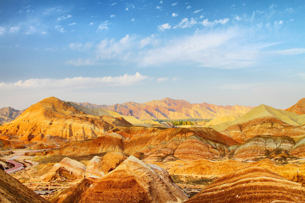 <兰州-张掖-嘉峪关-敦煌双高铁5日游