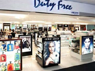 在泰国曼谷机场免税店买化妆品还可以退税吗?