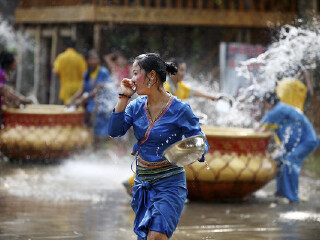 云南麗江游跟團(tuán)多少錢_云南麗江旅游團(tuán)報(bào)價(jià)_旅游團(tuán)云南麗江