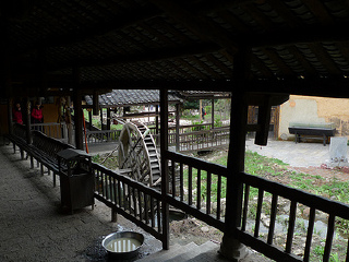 张家界旅游要多少钱跟团_张家界旅游三日游价格_张家界7日旅游价格