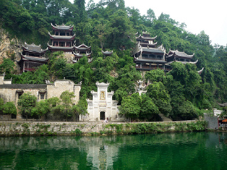 貴州黃果樹瀑布游組團(tuán)_貴州黃果樹瀑布最適合旅游的季節(jié)_2021去貴州黃果樹瀑布跟團(tuán)多少錢