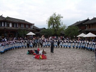 云南香格里拉旅游一次多少錢_云南香格里拉旅游組團(tuán)_去云南香格里拉旅游多少錢
