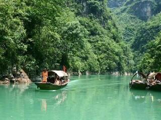 長(zhǎng)江三峽跟團(tuán)還是自由行_長(zhǎng)江三峽自由行還是跟團(tuán)好_長(zhǎng)江三峽旅游要多少錢跟團(tuán)