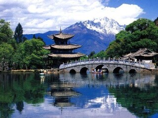 云南麗江游跟團(tuán)多少錢_云南麗江旅游團(tuán)報(bào)價(jià)_旅游團(tuán)云南麗江