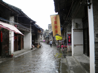 桂林跟團(tuán)游與自由行_10月1日桂林旅游報(bào)價(jià)_桂林九月旅游