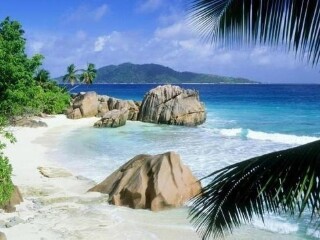 海南三亞旅游報價_海南三亞旅游需要多少錢_海南三亞九月旅游