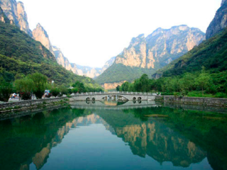 河南少林寺報(bào)團(tuán)多少錢(qián)_河南少林寺旅游大約多少錢(qián)_河南少林寺半自由行