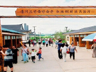 內(nèi)蒙古呼倫貝爾旅行跟團(tuán)_10月內(nèi)蒙古呼倫貝爾旅游_內(nèi)蒙古呼倫貝爾過春節(jié)旅行團(tuán)