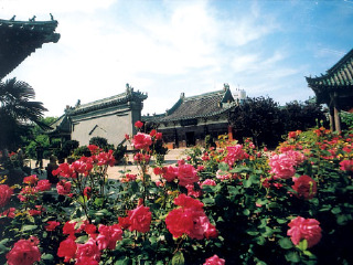 河南少林寺九月旅游_現(xiàn)在到河南少林寺旅游多少錢_河南少林寺旅行團自由行