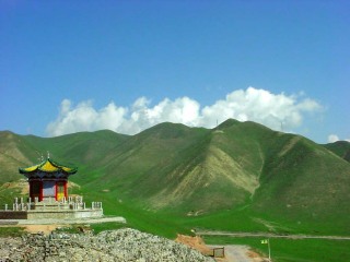 去青海旅游跟团多少钱_青海旅游价格多少跟团_青海7日旅游团