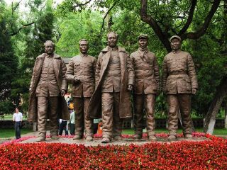 現(xiàn)在去西安華山旅游多少錢(qián)_西安華山旅游價(jià)格多少跟團(tuán)_東莞到西安華山游