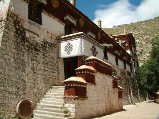 西藏布達(dá)拉宮報(bào)團(tuán)旅游多少錢(qián)_2021去西藏布達(dá)拉宮跟團(tuán)多少錢(qián)_西藏布達(dá)拉宮旅游價(jià)格多少