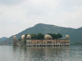印度旅游跟團多少錢_印度高端品質旅游團_春節(jié)印度旅游價格