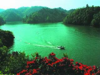 呼伦贝尔游跟团游_呼伦贝尔旅游团_呼伦贝尔游旺季价格