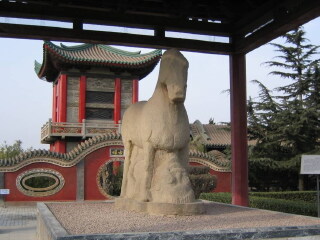 豪华西安兵马俑旅游_西安兵马俑跟团旅游价格_到西安兵马俑旅游多少钱