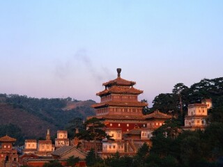 北京游跟團多少錢2021_以往國慶北京游價格_北京旅游費用多少
