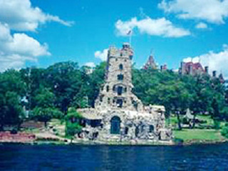 加拿大最高端旅游_8月到加拿大旅游_加拿大旅游价位