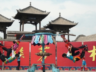 青海湖游組團(tuán)_青海湖旅游價(jià)格多少_青海湖跟團(tuán)游與自由行