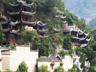 凤凰古城旅游报团价格_凤凰古城落地签_9月份凤凰古城游价格