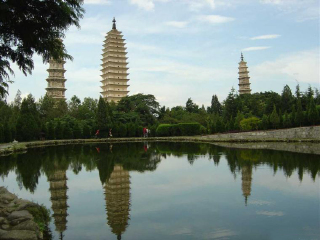 去云南旅行报团_云南旅游十日游路程_到云南旅游跟团报价