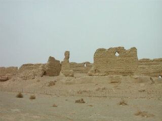 嘉峪關(guān)旅游報(bào)團(tuán)價(jià)格_嘉峪關(guān)八月份旅游_嘉峪關(guān)旅游跟團(tuán)需多少錢