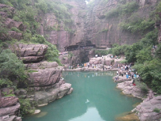 河南云臺(tái)山旅游多少錢一個(gè)人_去河南云臺(tái)山游要多少錢_東莞到河南云臺(tái)山游