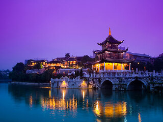 貴州黃果樹瀑布游組團(tuán)_貴州黃果樹瀑布最適合旅游的季節(jié)_2021去貴州黃果樹瀑布跟團(tuán)多少錢