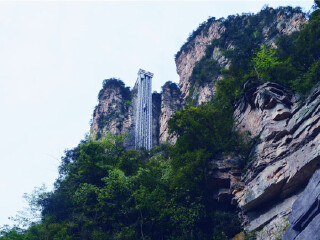 湖南張家界旅游花費(fèi)一般多少_湖南張家界旅游多少錢_廣州湖南張家界旅游團(tuán)