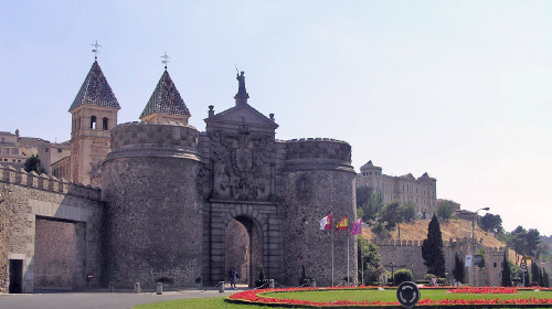 http:\/\/www.tuniu.com\/tour\/210182266