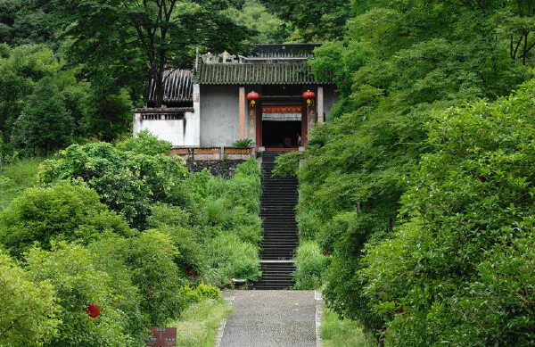 连州地下河1月天气怎么样_连州地下河穿衣指