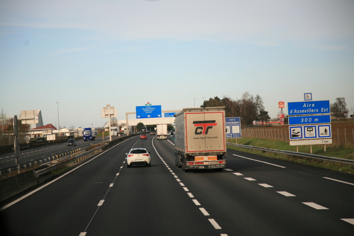 gdp增速_2018gdp欧洲城市(3)