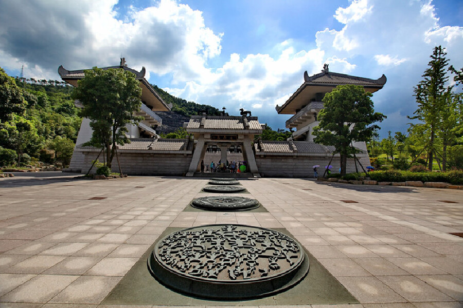  绍兴-中翔温泉-中华孝德园二日游>宿五星酒店 沐湖底