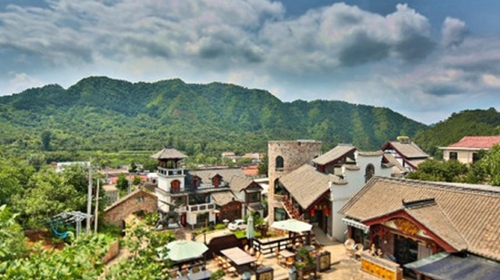  蓟县途家斯维登度假山庄自驾2日游>宿高级山景标间 小自在店