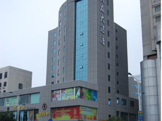 湖南鳳凰古城旅游組團(tuán)_湖南鳳凰古城九月旅游_2021年湖南鳳凰古城旅游團(tuán)報(bào)價(jià)