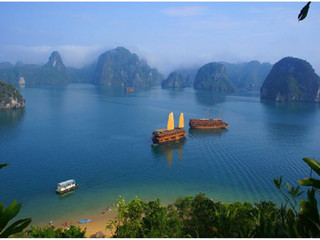 越南下龙湾著名景点之一天堂岛