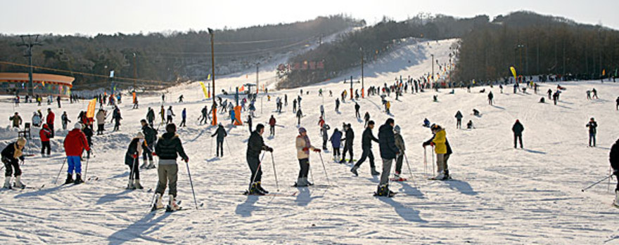 冰雪世界滑雪场