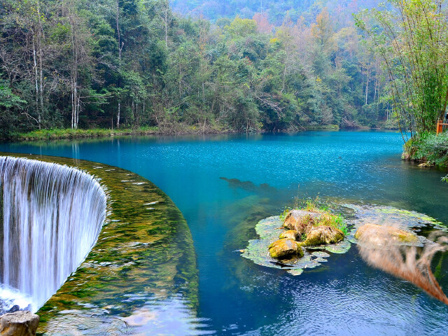 <贵州黄果树-西江千户苗寨-荔波小七孔-青岩