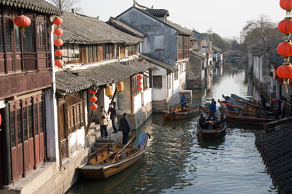 苏州旅游景点 周庄春节旅游的费用_春节游周庄贵不_春节去周庄玩的话