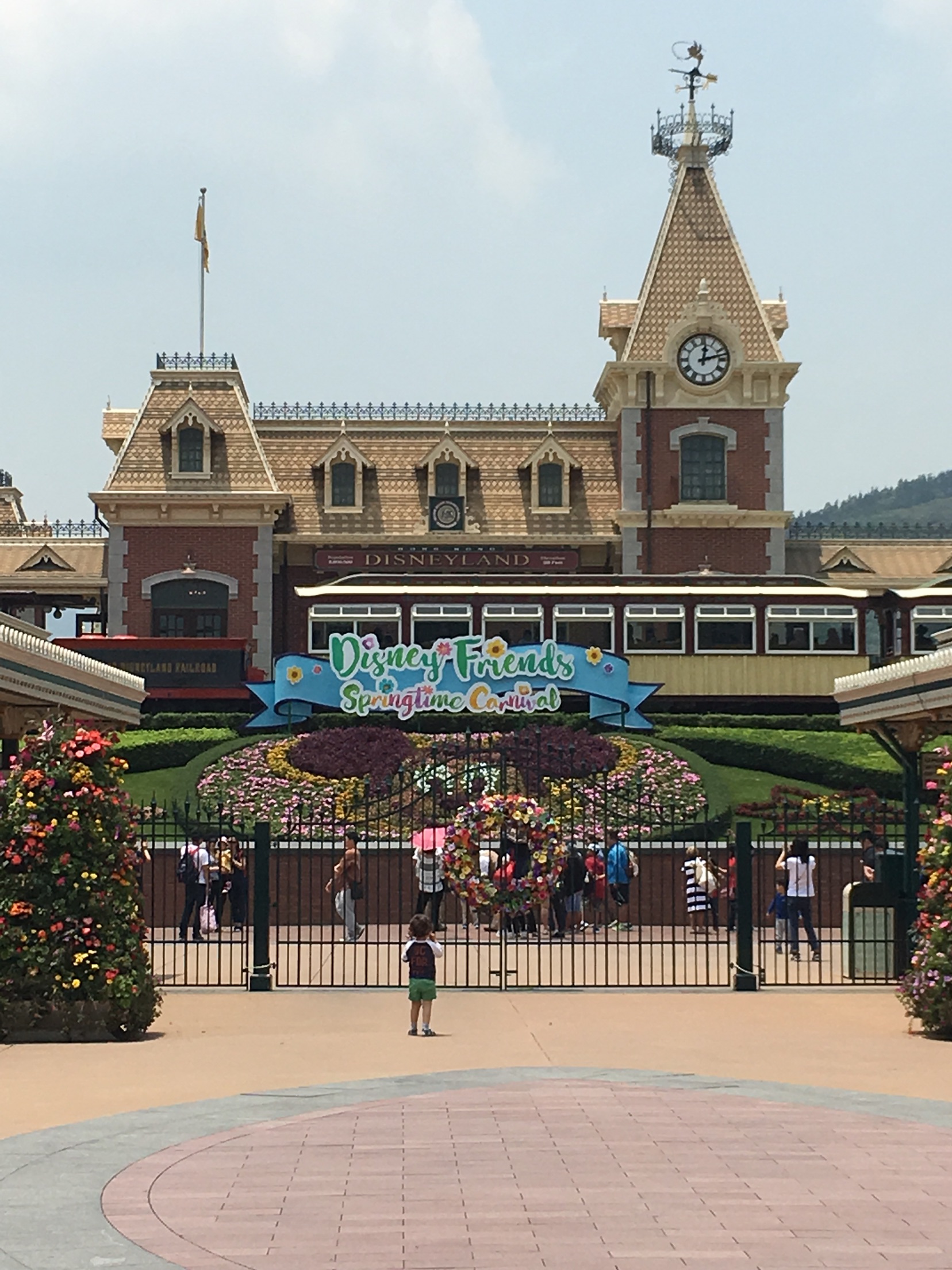 香港1晚2日游 含佛山往返,乐享香港迪士尼乐园