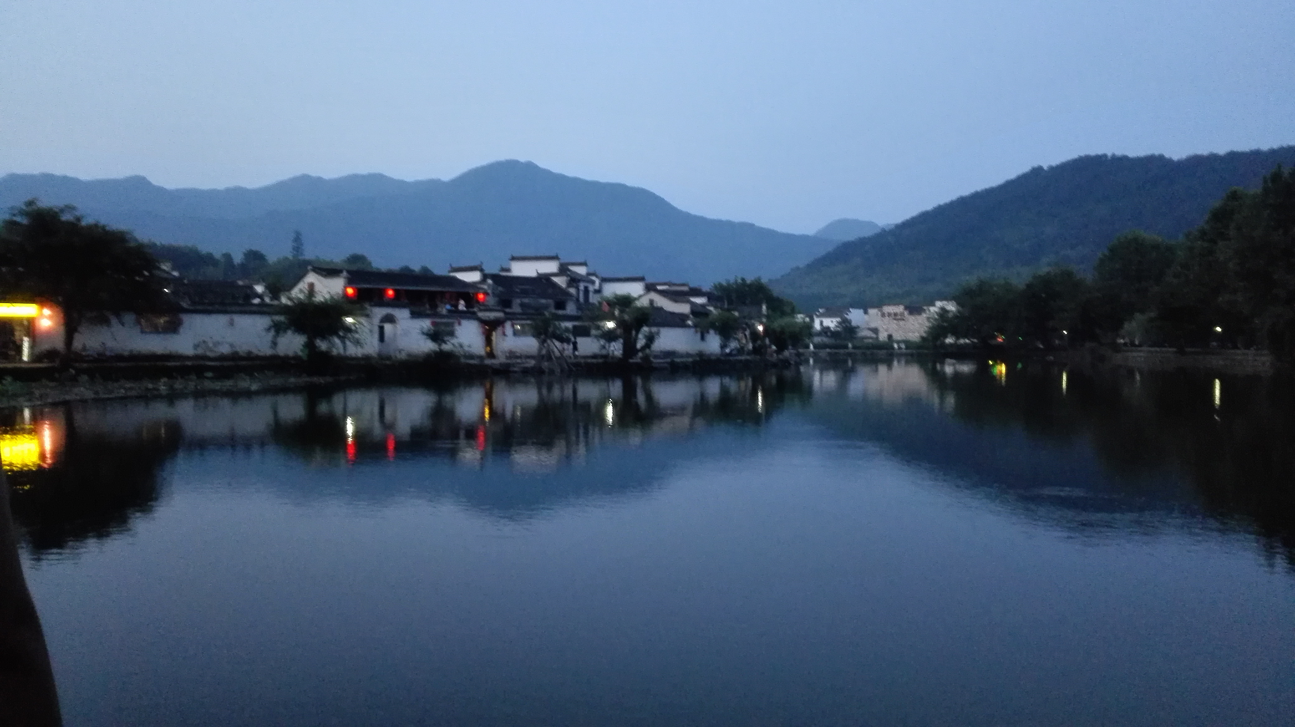  黄山-西递-宏村4日游>精品小包团,1单1车,观全景黄山