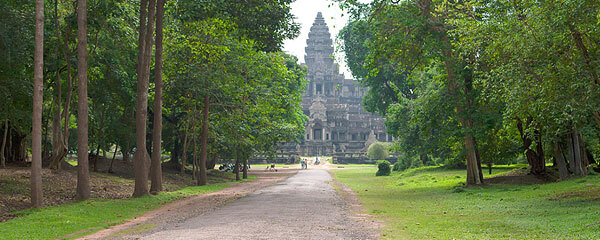 暑假去柬埔寨穿什么_柬埔寨暑假穿什么鞋_柬