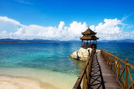 <海南三亚-蜈支洲-南山-天涯海角5日游>滨海乐园亲海套餐，蜈支洲岛，大型歌舞秀，享特色餐饮（当地参团）