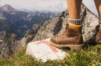 山地部落徒步旅行